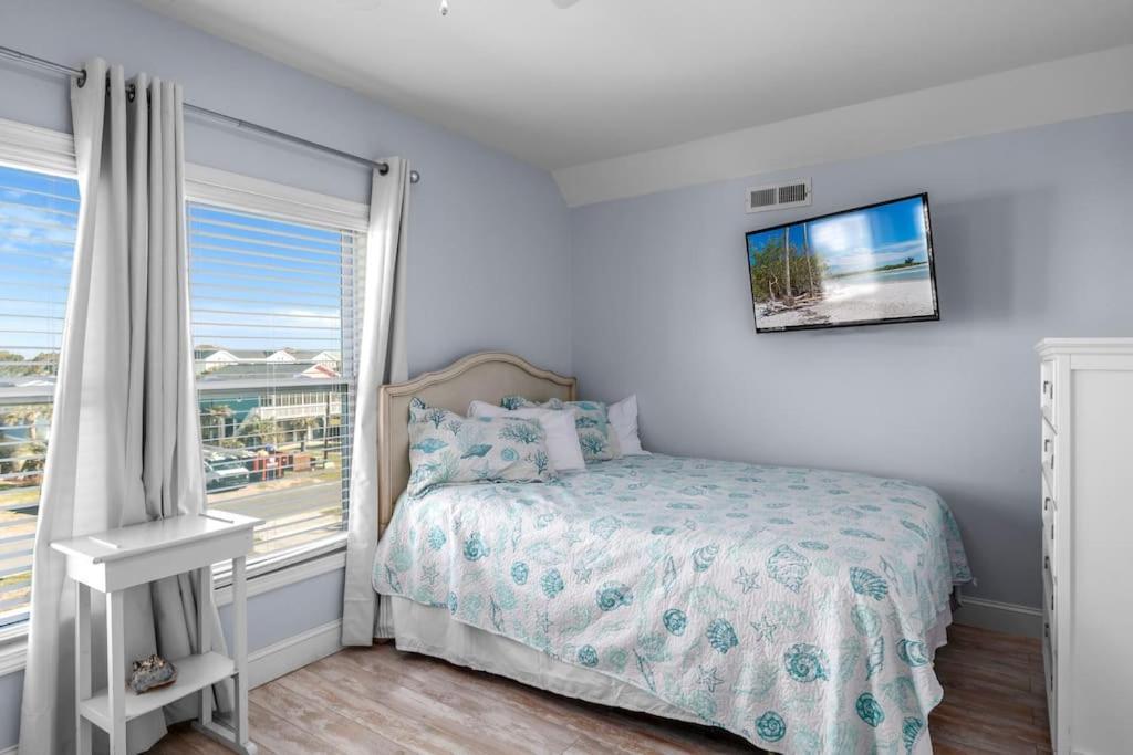 Vila Pool Haven Ocean View Oak Island Exteriér fotografie