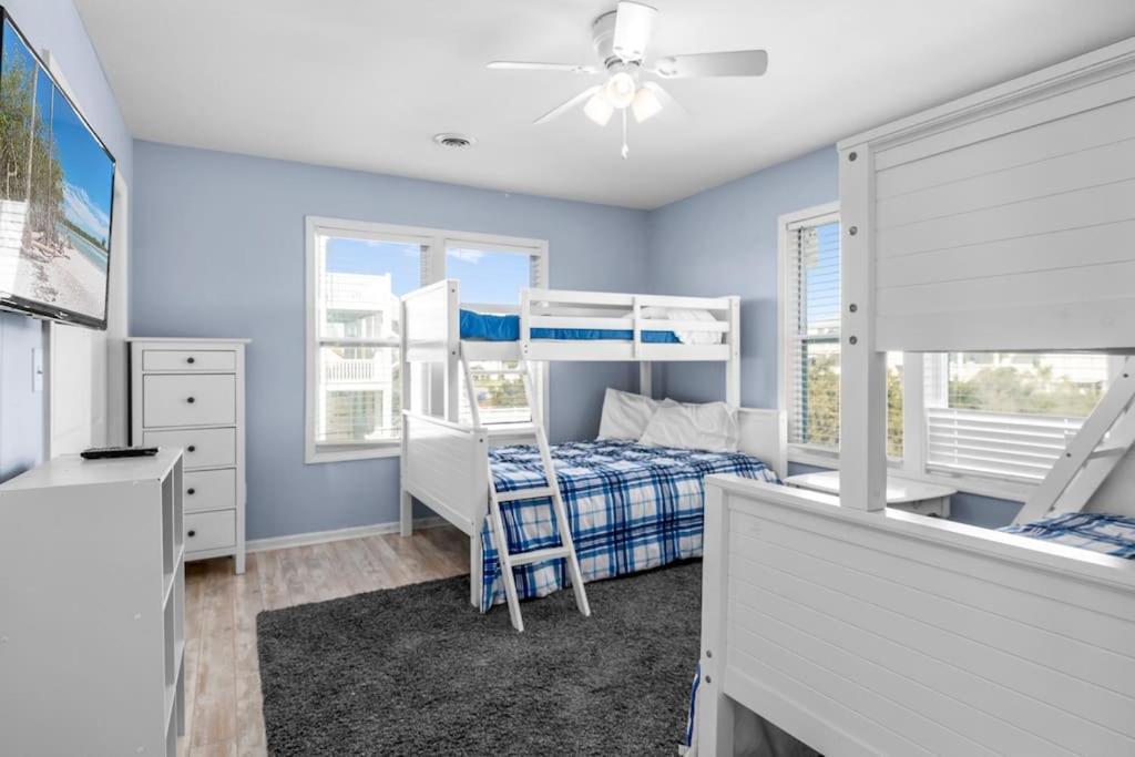 Vila Pool Haven Ocean View Oak Island Exteriér fotografie