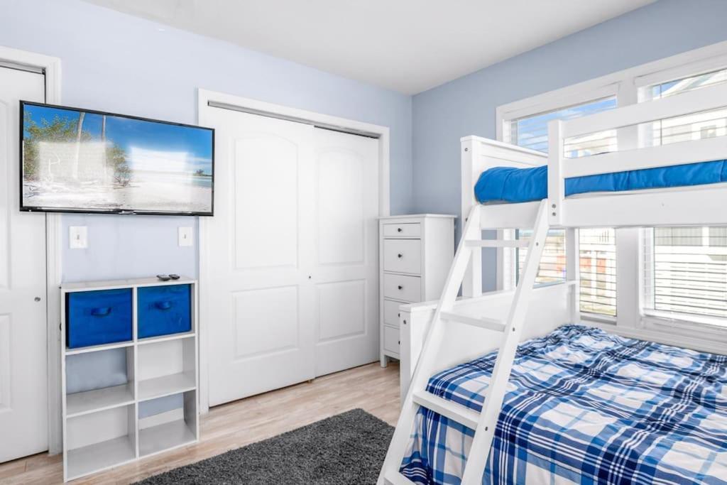 Vila Pool Haven Ocean View Oak Island Exteriér fotografie